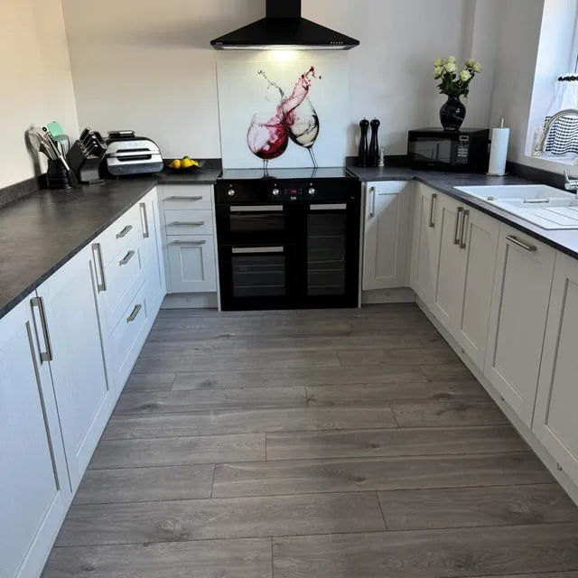 Dramatic Transformations: How Glass Splashbacks Create Maximum Visual Impact with Minimal Investment