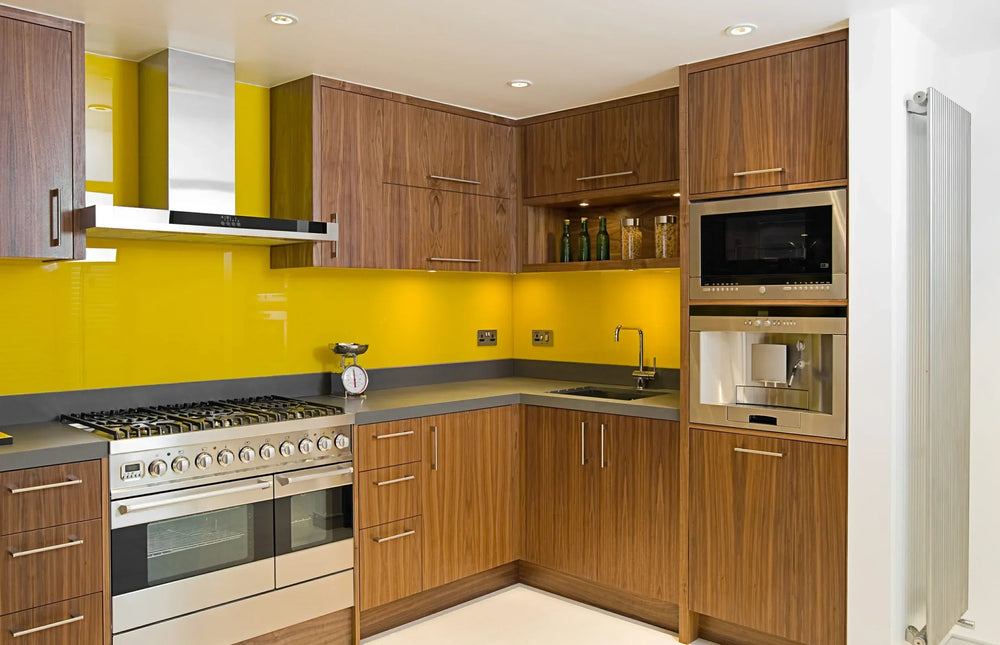 Adding Style & Splendor To Your Kitchen with Colour Glass Splashbacks