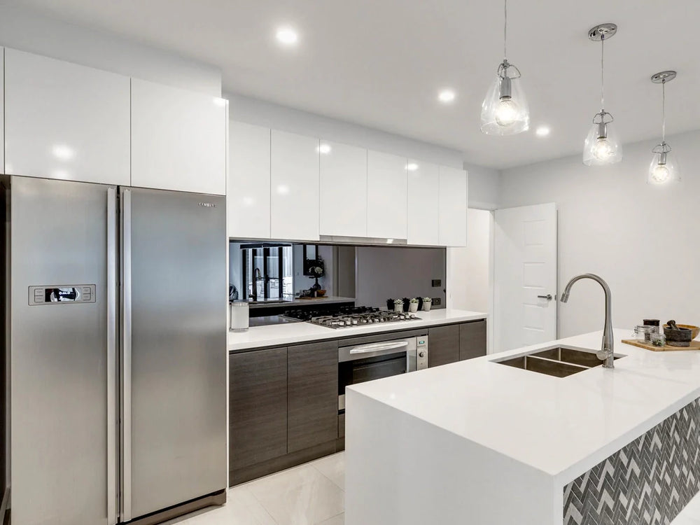 5 Reasons to Choose a Glass Splashback for Your Kitchen