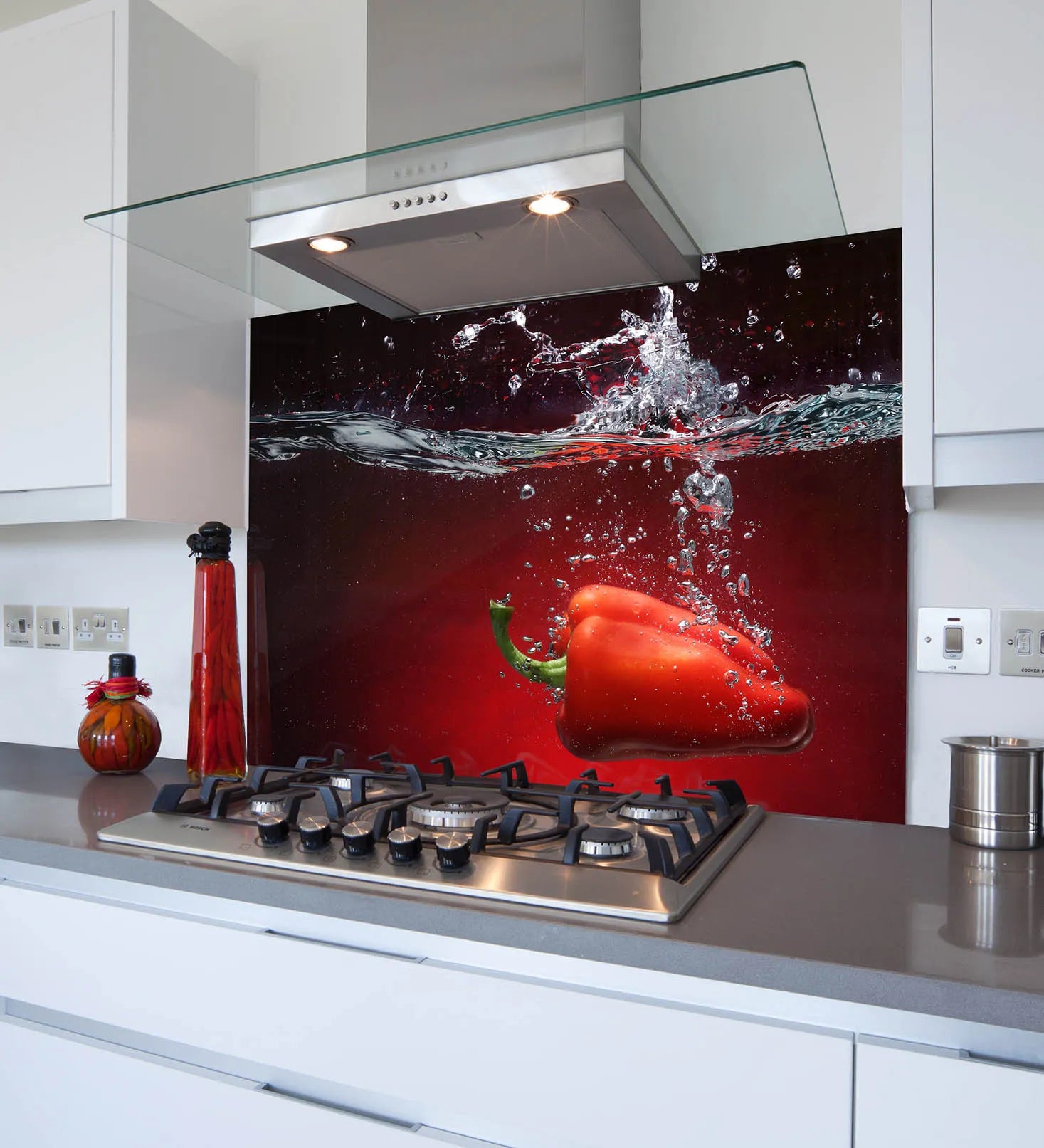 Red Pepper Splash Glass Splashback