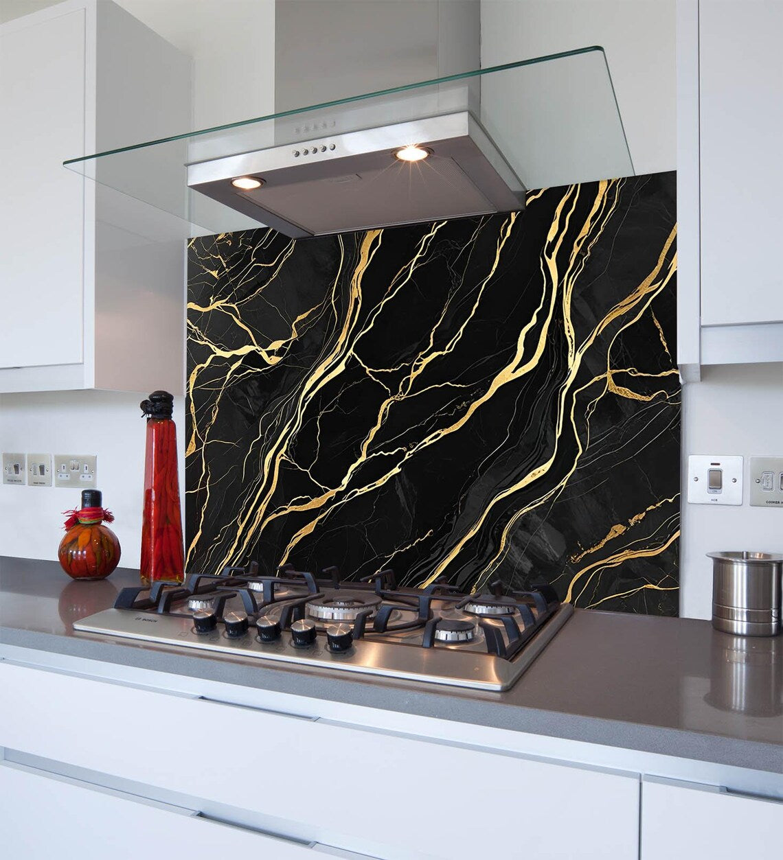 Gold Veins Glass Splashback